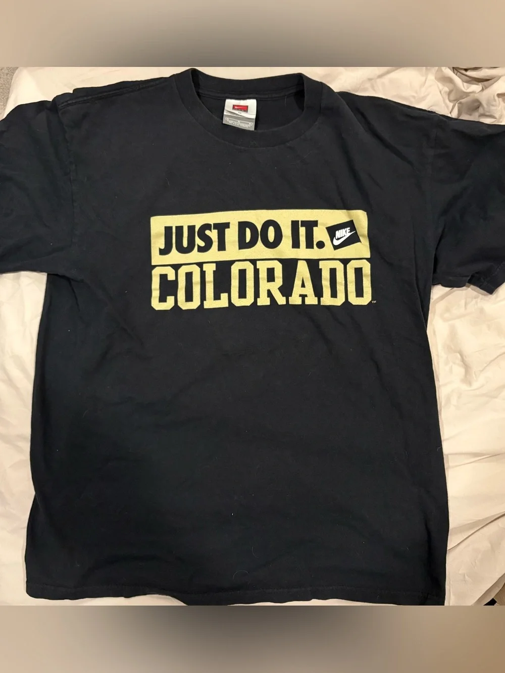 Vintage Colorado Buffaloes Nike Shirt Men’s Medium